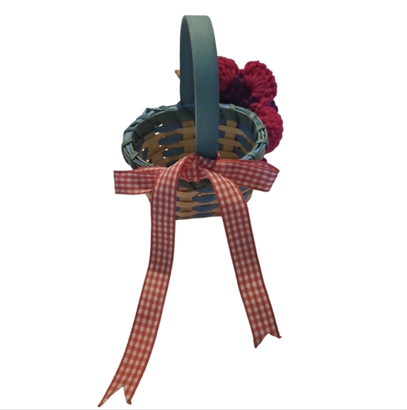 Hand Knit Crochet Easter Bundle Upcycled Eggs 4pc Set Coaster Pastel colors 10pc - Picture 15 of 17